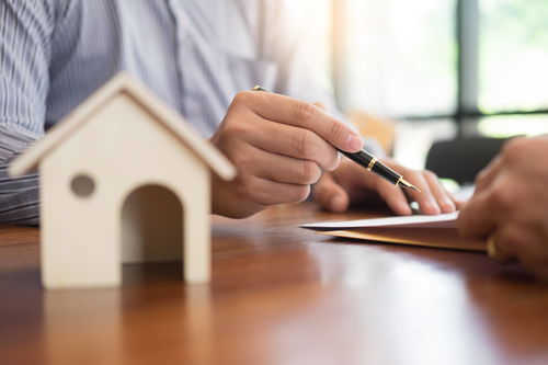 2022年物業(yè)企業(yè)如何發(fā)展房地產(chǎn)經(jīng)紀(jì)服務(wù)